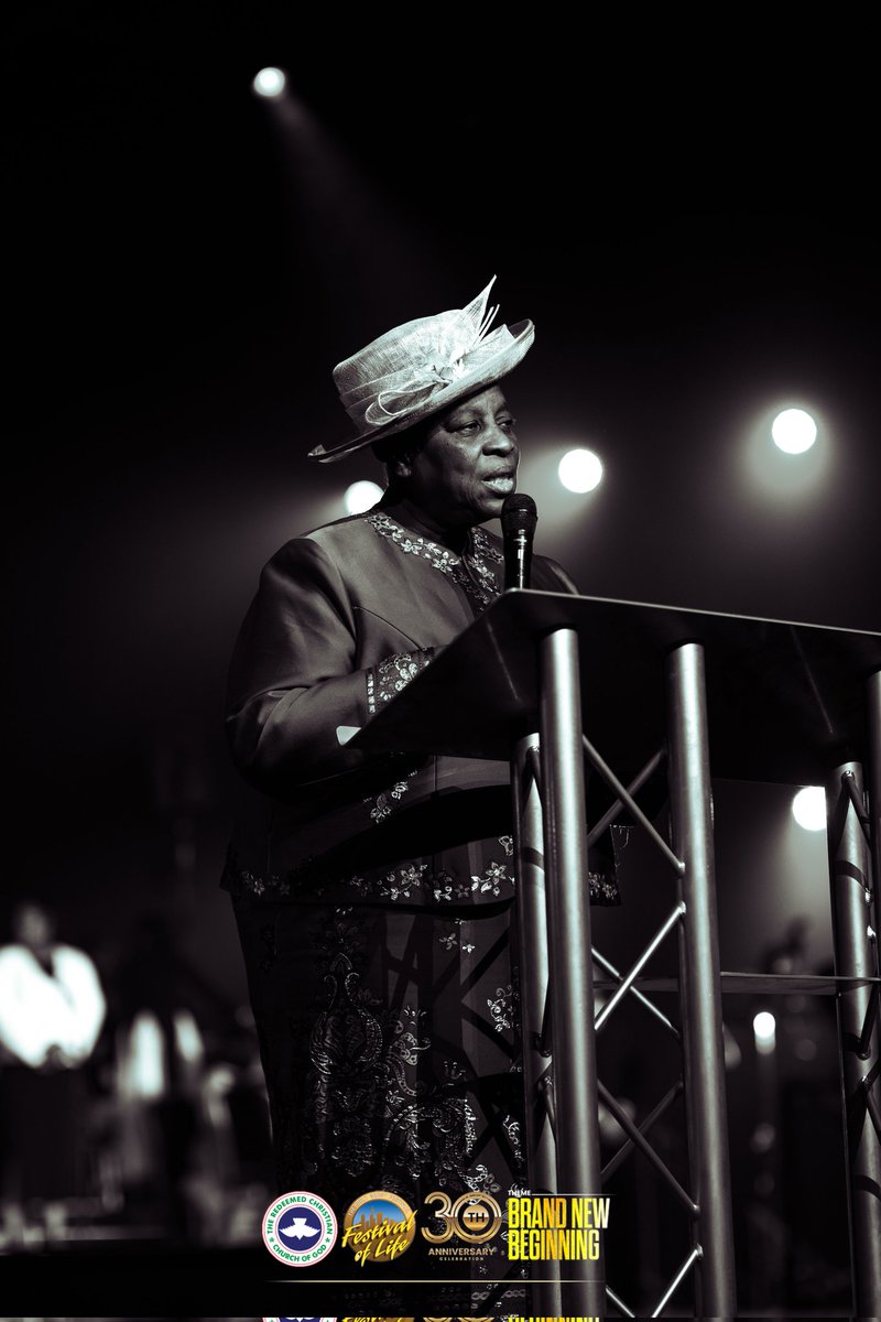 folflame's tweet photo. Pastor Mrs Folu Adeboye prays for families
Festival of Life is 30🙌🏽
 #rccgfoluk #christian #scripture #faith https://t.co/PhxHcRHFzO