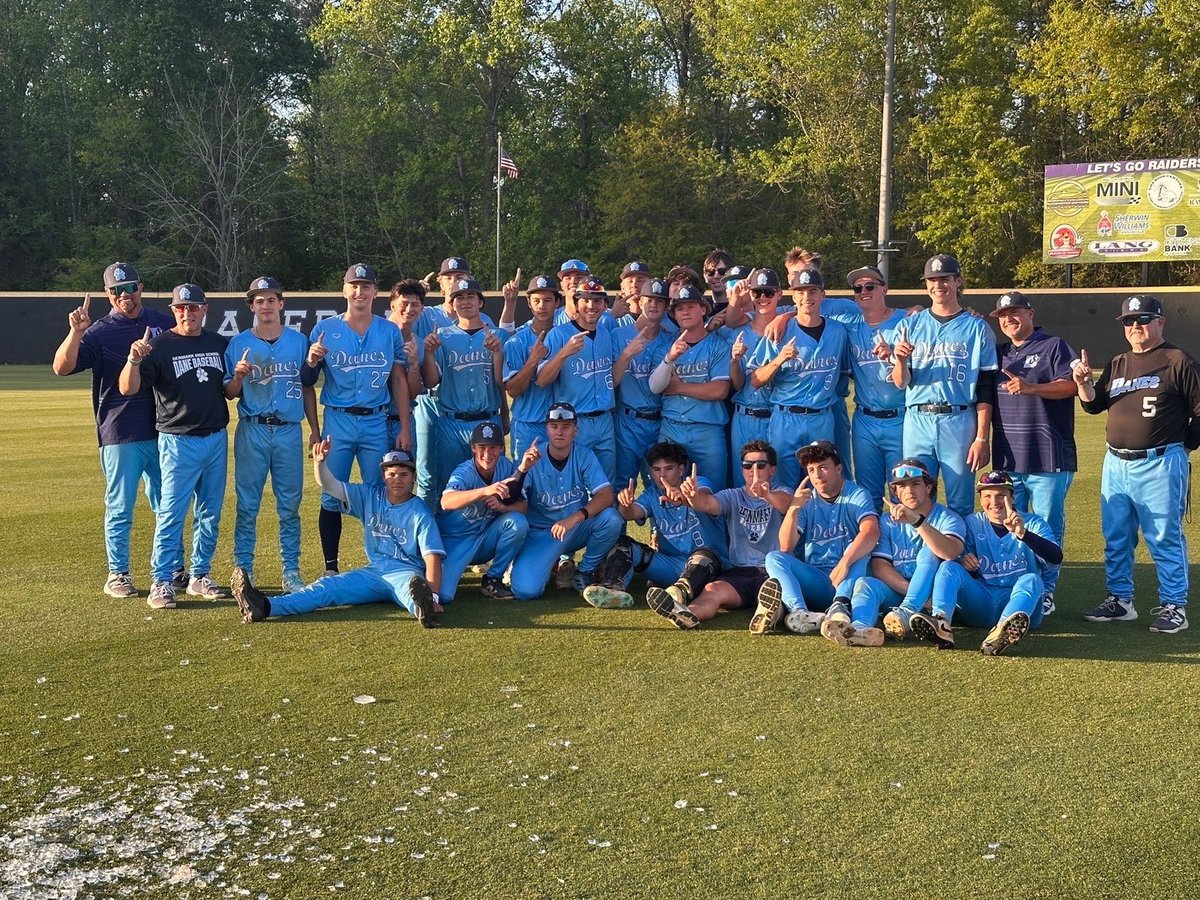 ThatcherD_18's tweet photo. Region champs! 
One more series to go
22-5 regular season record
@DanesClub https://t.co/w1alFgS4Y5