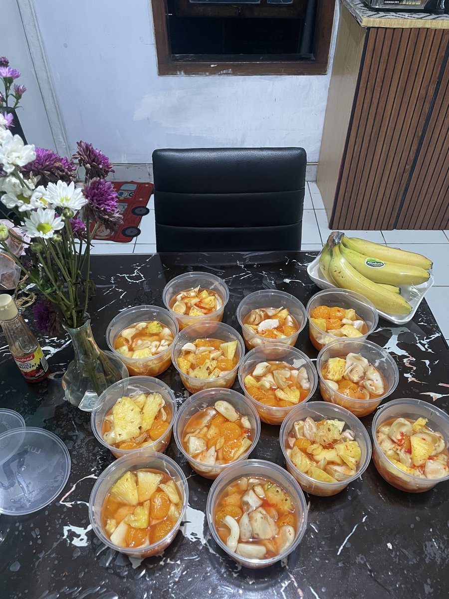 seliyos's tweet photo. Upaya agar produktif, Jumat kemarin full berdiam diri di rumah tidak bekerja depan laptop untuk kmpus dan tidak memikirkan jualan https://t.co/zaRncWTxPx