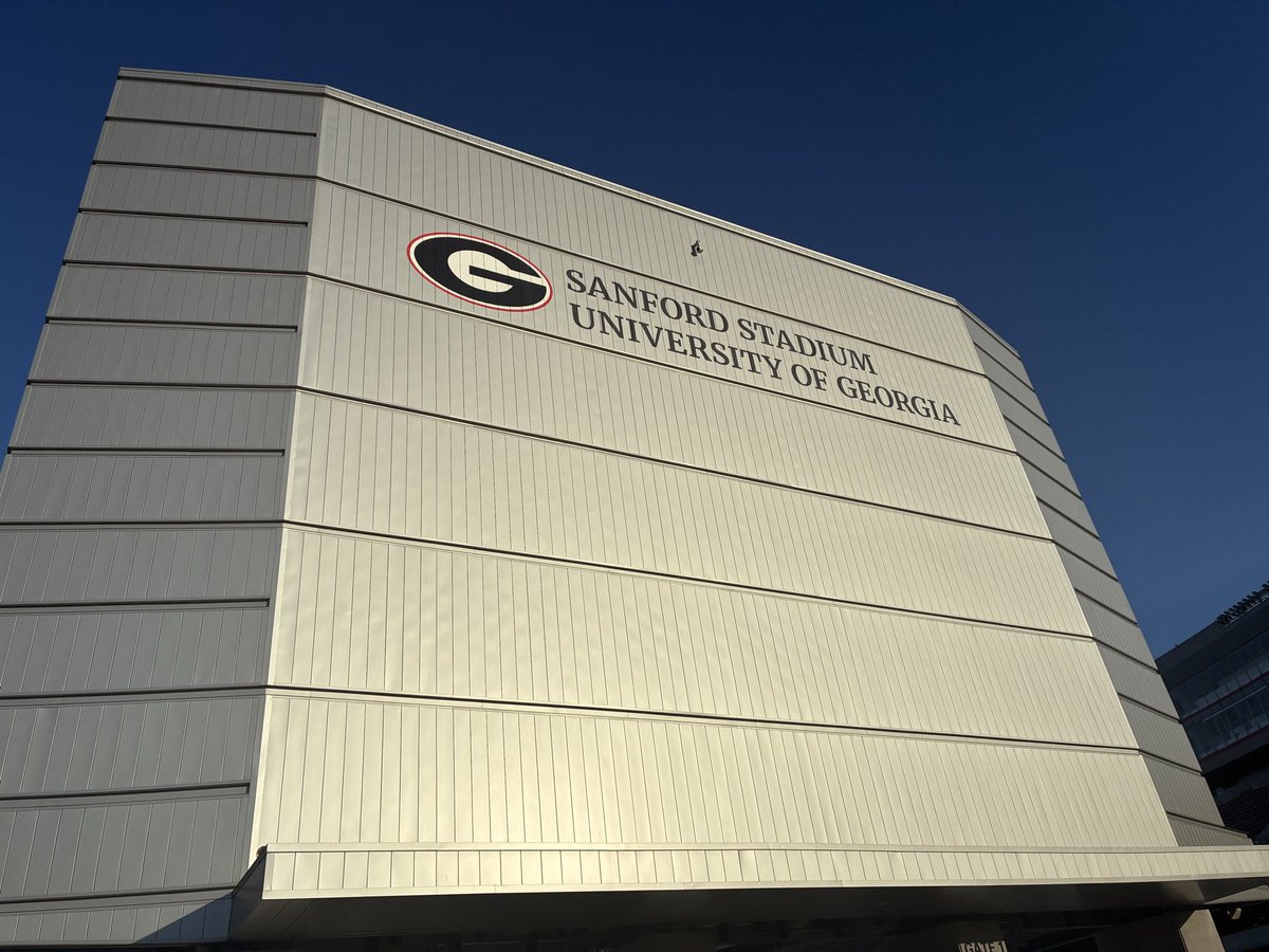jjfoss28's tweet photo. I had a great visit this evening at @universityofga! https://t.co/AnO6LOpOT6