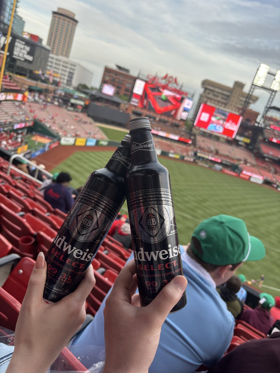 pdub270's tweet photo. Busch Stadium we are inside you ! #StlCards https://t.co/0PhpBvMsDH