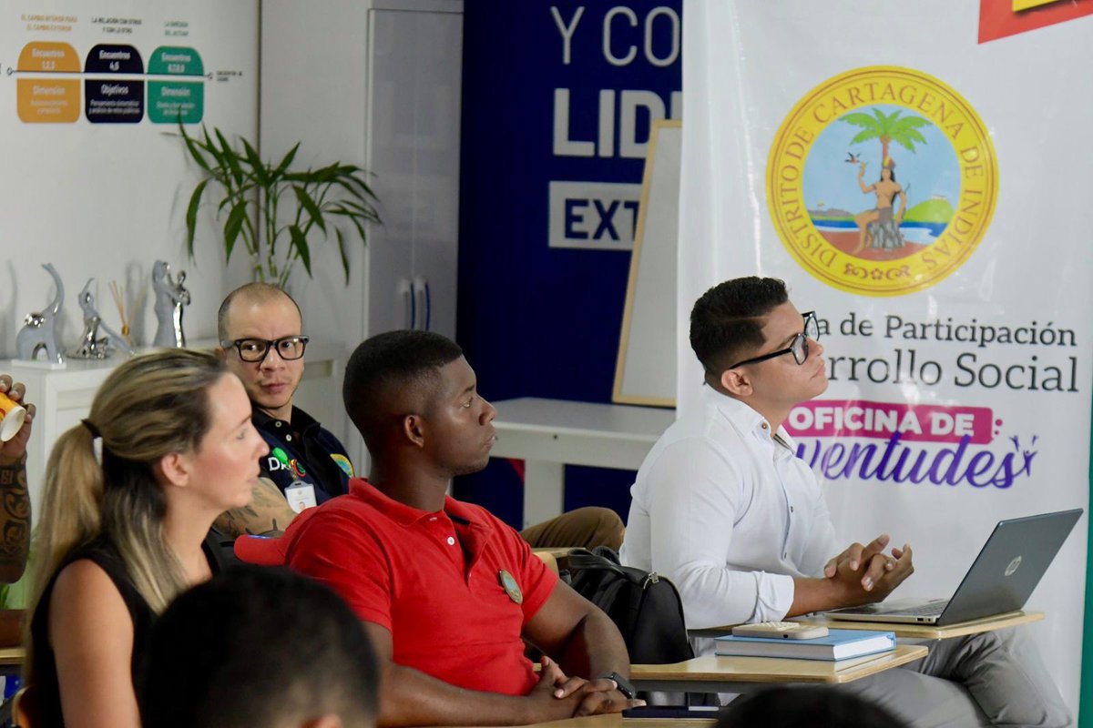 DuvanFelipeM's tweet photo. Las decisiones de la ciudad también se construyen desde la juventud ✊🏻

Hoy, como parte de la Comisión de Concertación y Decisión de Juventudes, reafirmamos nuestro compromiso con implementación de la Política Pública de Juventud en Cartagena 💛💚❤️ https://t.co/e2J6nhqwNS