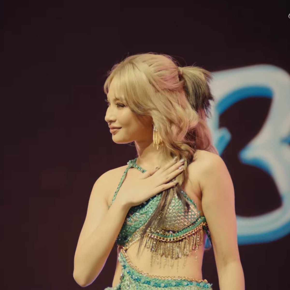 kelsey #binichella 🎡 tweet media