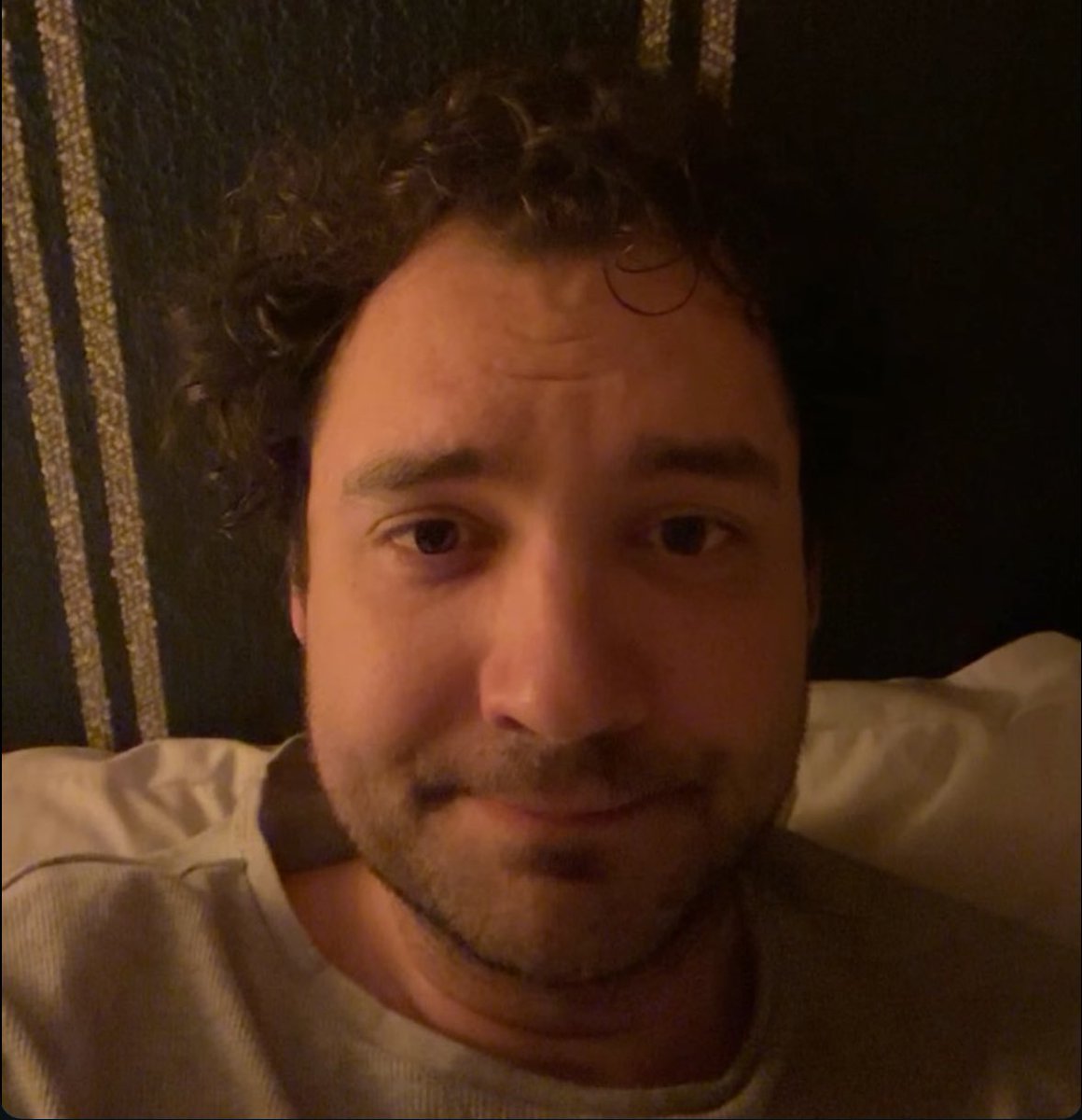 rob 🐇 tweet media