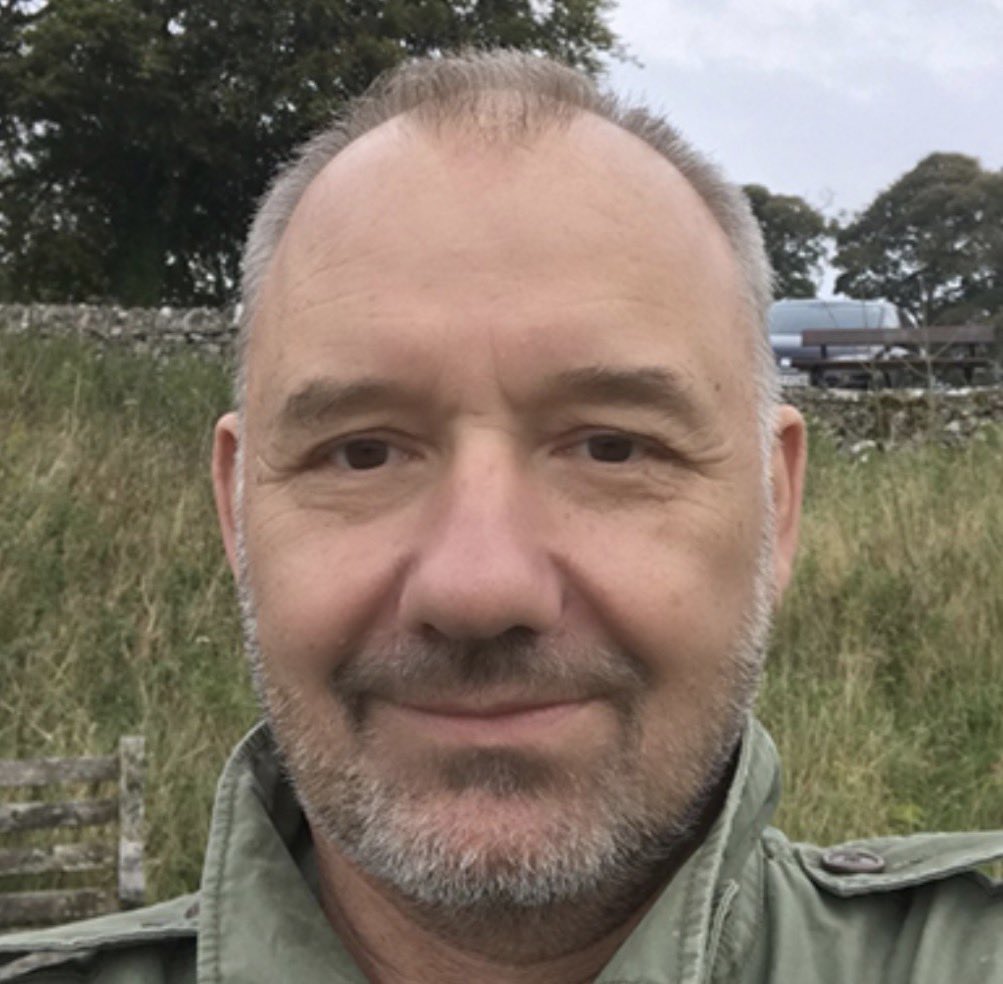 rob 🐇 tweet media