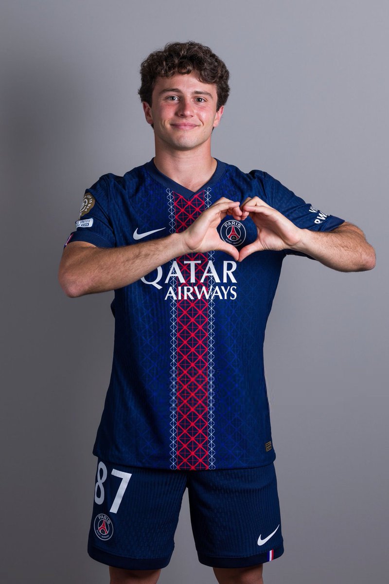 عمرو tweet media