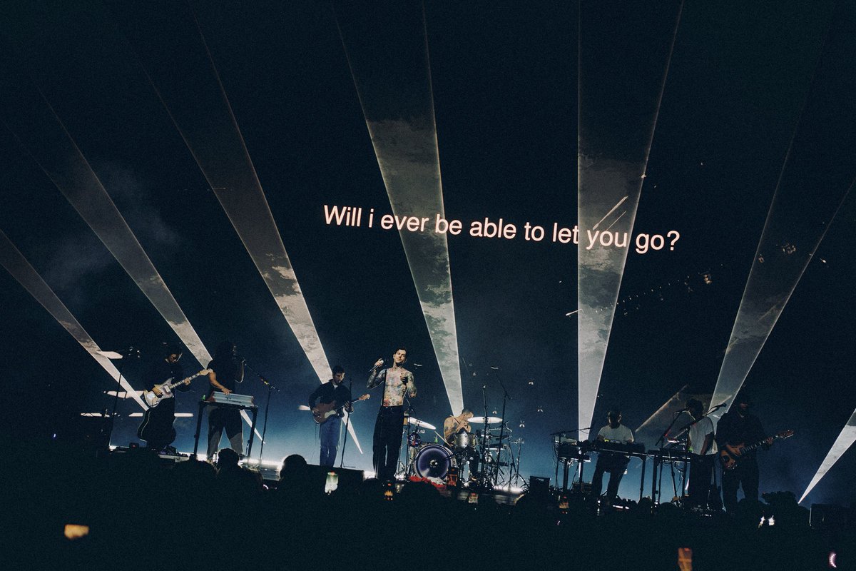 The Neighbourhood tweet media