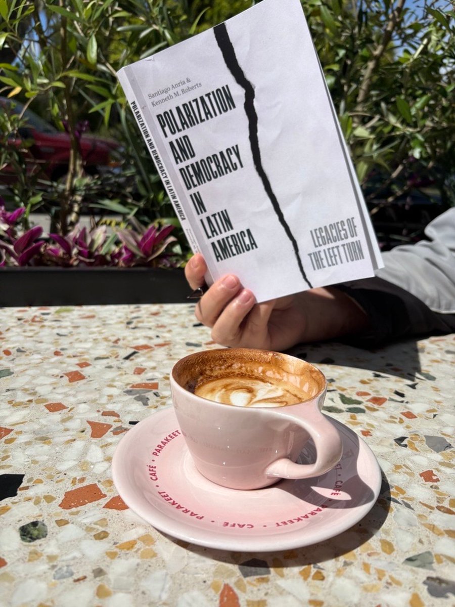 Gerardo L. Munck tweet media