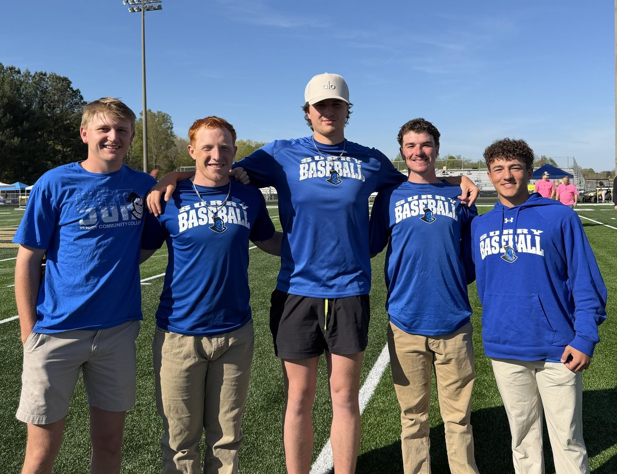 SurryKnights tweet media