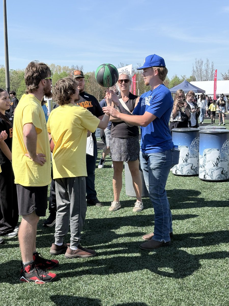 SurryKnights tweet media