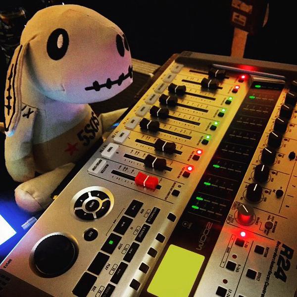 5SOS Brasil tweet media