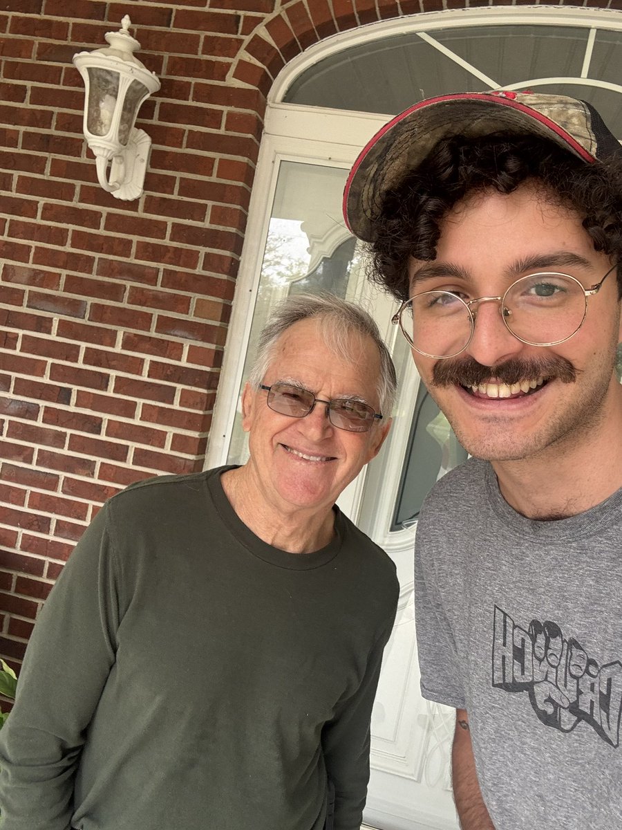 .<a href="/AFPAction/">Americans for Prosperity Action</a> is knocking on doors for our next Governor of Florida <a href="/ByronDonalds/">Byron Donalds</a> (knocking on doors works) awesome work by our Florida team.