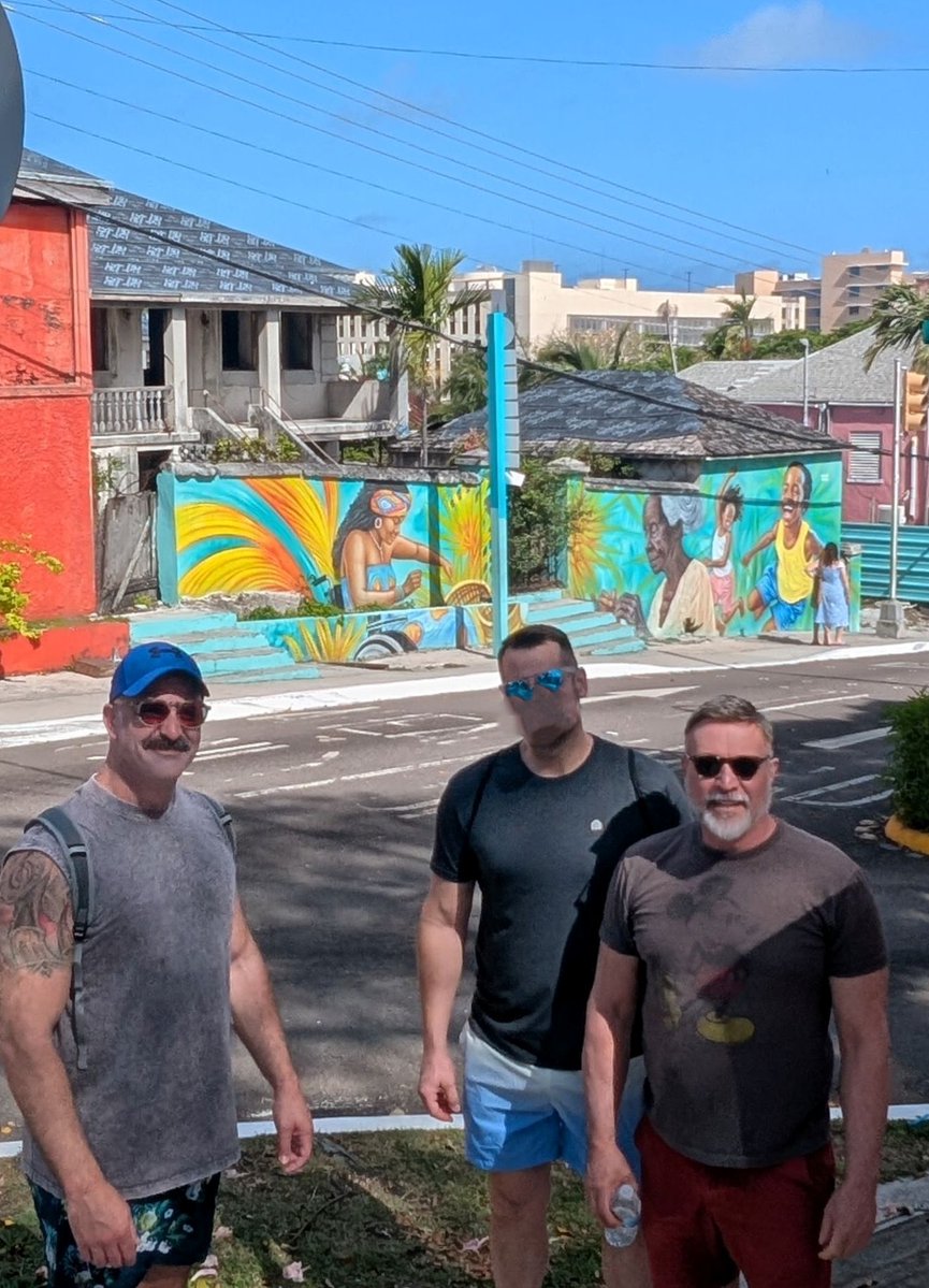 itsthebartman's tweet image. The inaugural Right-of-Center Gay Cruise was a success with 300 fantastic homocon men and women on board. Best of all, I got to spend quality time with some of my favorite X mutuals: @RonFL67 @ACatWillEatYou @773tom79