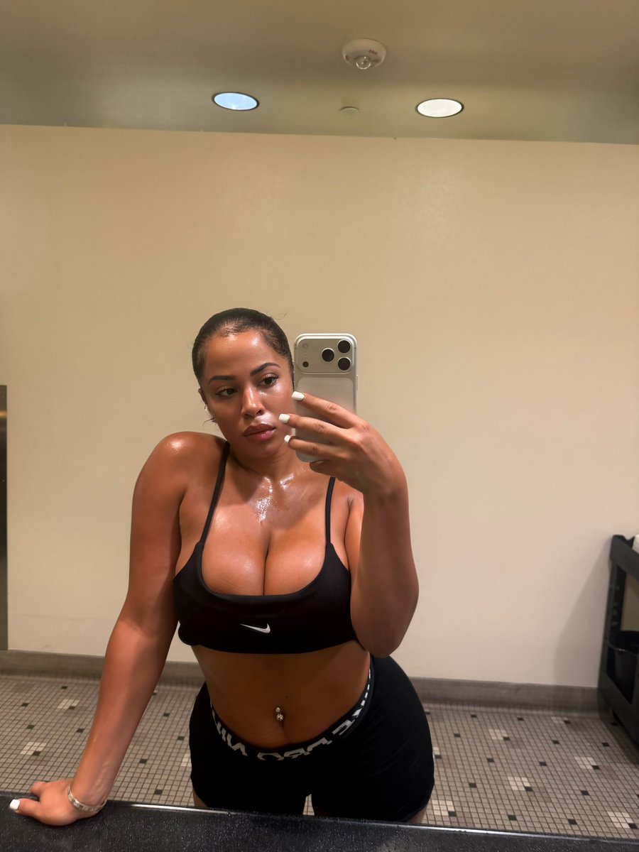 Yasmine Lopez tweet media