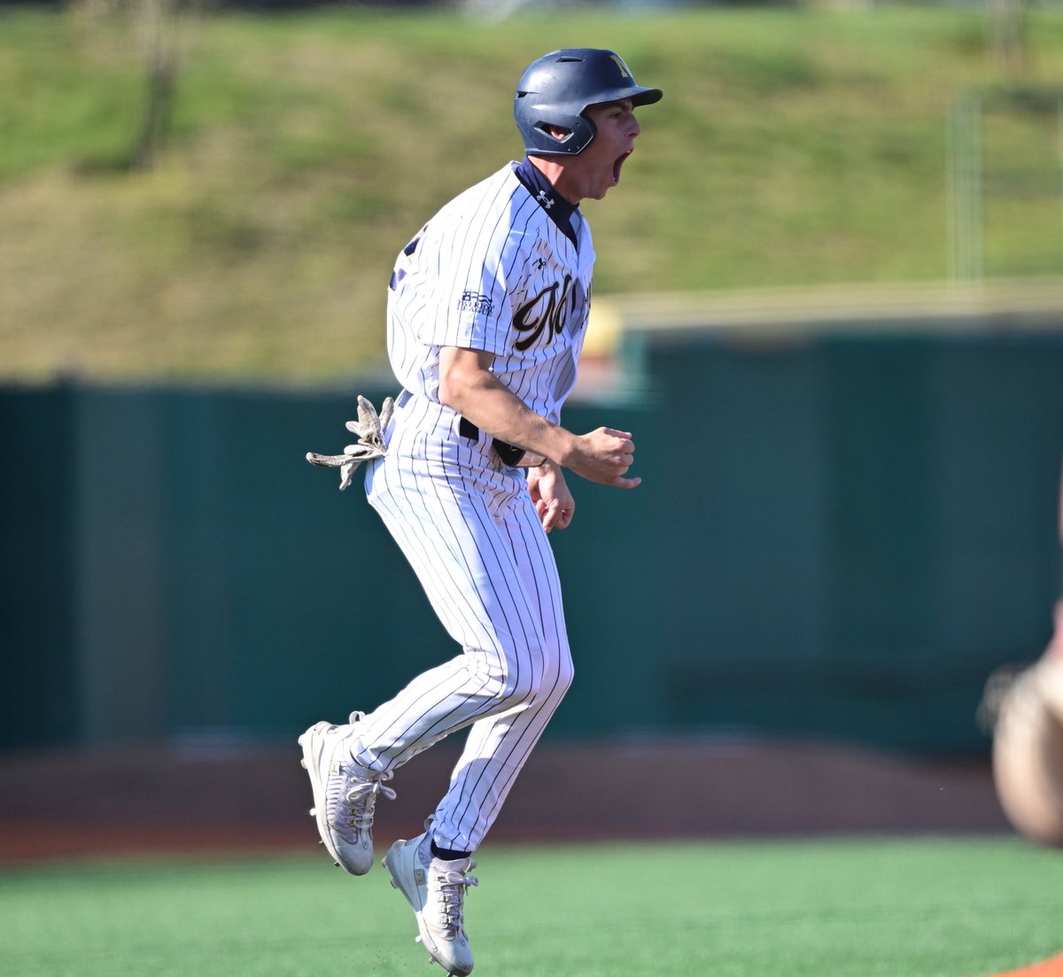 NavyBaseball's tweet photo. Another fun Friday in Naptown 😎

#GoNavy | @midmajors_d1 https://t.co/dDFQMDwB2D