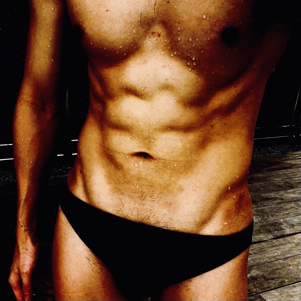 Reubenlfit's tweet photo. Back to the pool!
#swim #speedo #abs #muscle #pecs #sexy #hotbod #sexybody #musclebod #fitspo #bodycheck #sixpackabs https://t.co/Hr012iVAkm
