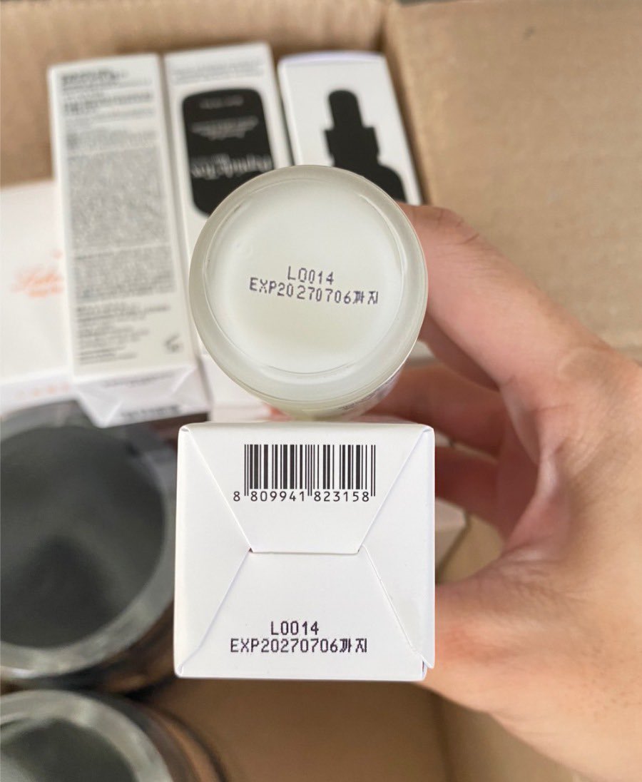 numjshop's tweet image. 🌸🧁 พร้อมส่ง สูตรละ : 350 บาท
〰️medi-peel bio intense gluthione 600 white ampoule : เซรั่มเปปไทด์ ช่วยปรับผิวให้ขาวขึ้นอย่างรวดเร็ว

〰️medi-peel bor-tox peptide ampoule : ลดริ้วรอย ความหย่อนคล้อย เพิ่มความเรียบเนียนของผิว

#medipeel #นัมสต็อค