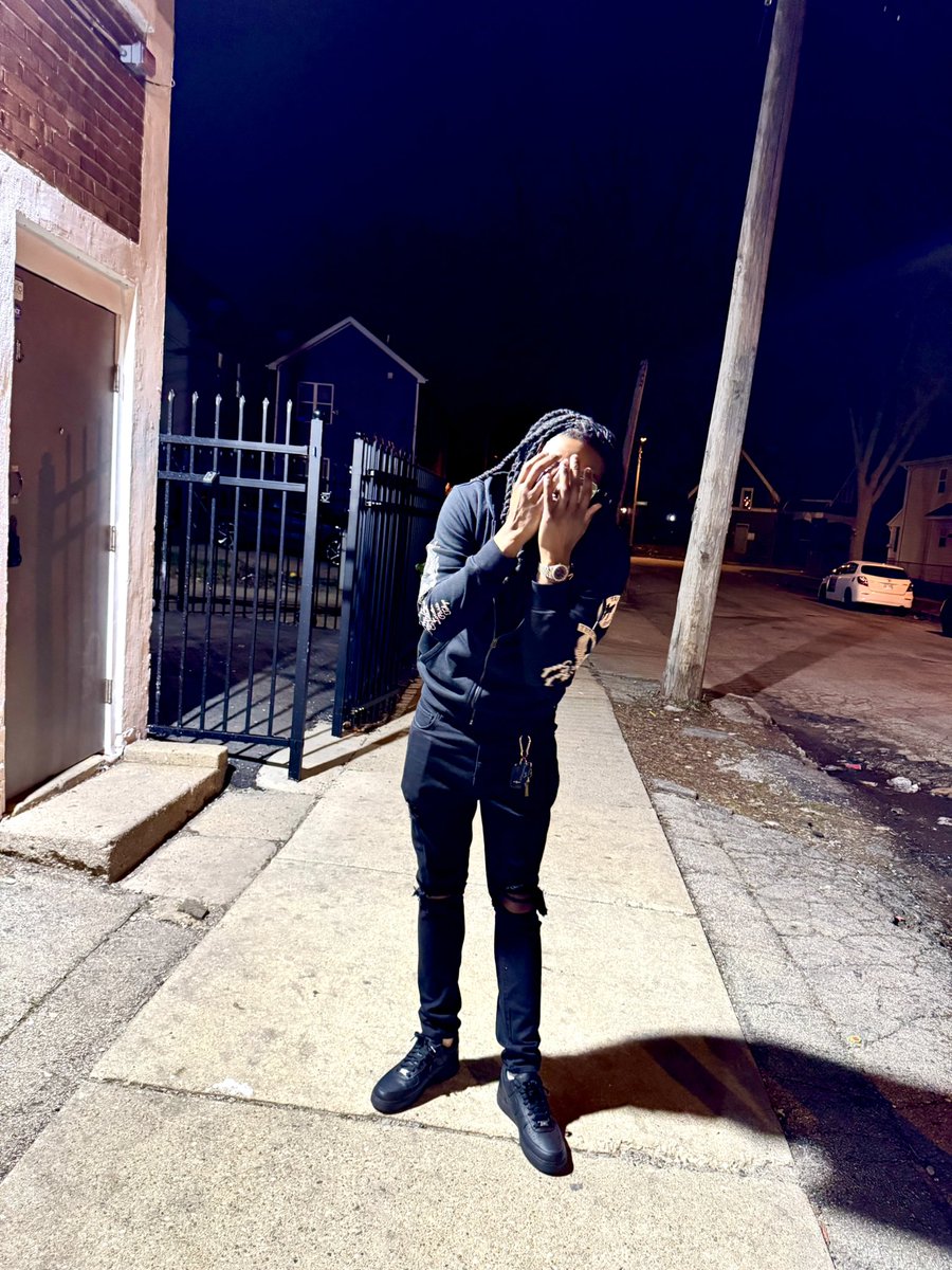 Suckaafree1_'s tweet image. 💫
#milwaukee #414 #Mke #Fyp #1of1