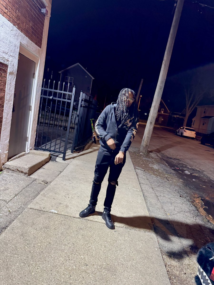 Suckaafree1_'s tweet image. 💫
#milwaukee #414 #Mke #Fyp #1of1