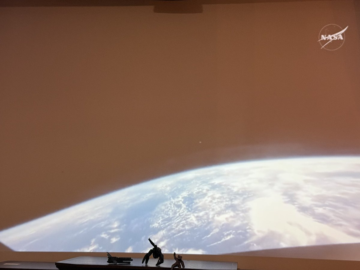 530ProjProd's tweet photo. @NASA @NASAArtemis @projecthailmary @Carthagoras Watch Party! https://t.co/hXx9293q9O