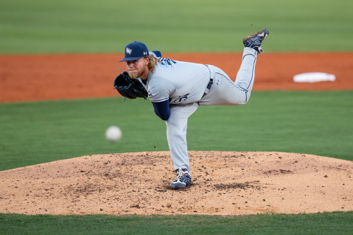 Dakota Stone is DEALING!

4.0 IP | 0 R | 0 ER | 2 H | 6 K

Watch: bit.ly/4cBjeaC
Live Stats: bit.ly/3EpbkTD

#SWOOP
