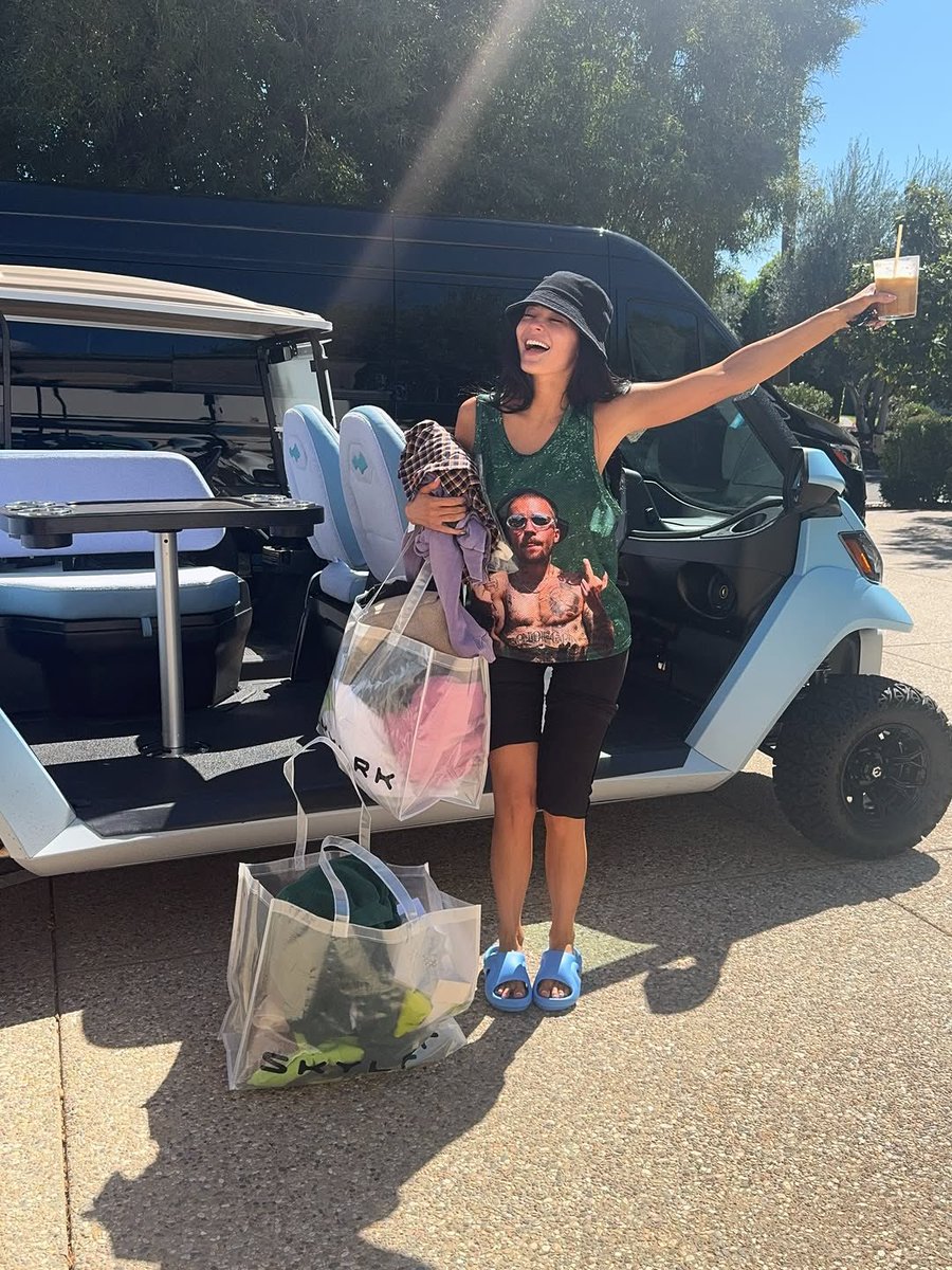 Kardashian Brasil tweet media