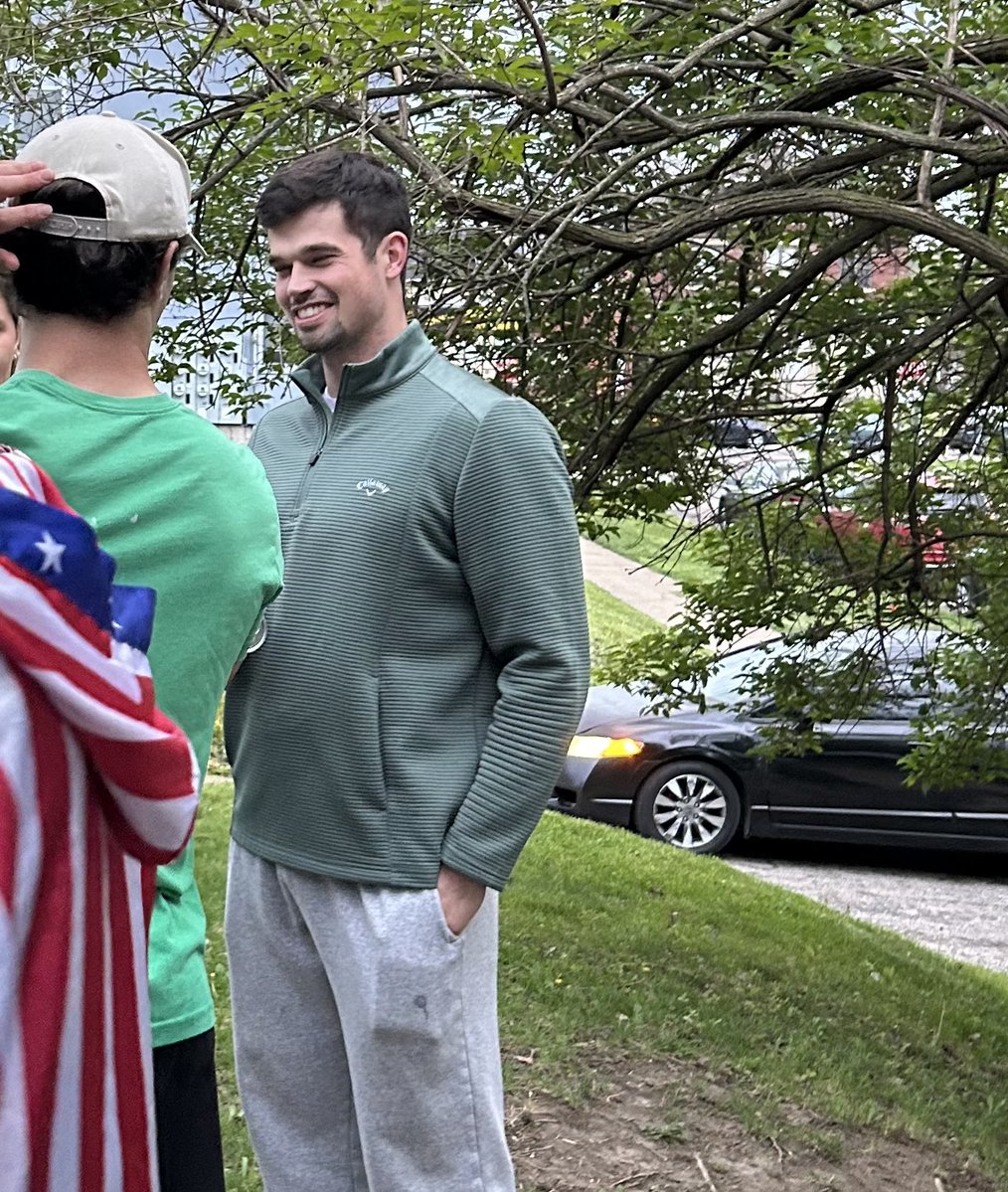 Ray “Quick Hands” Rice tweet media