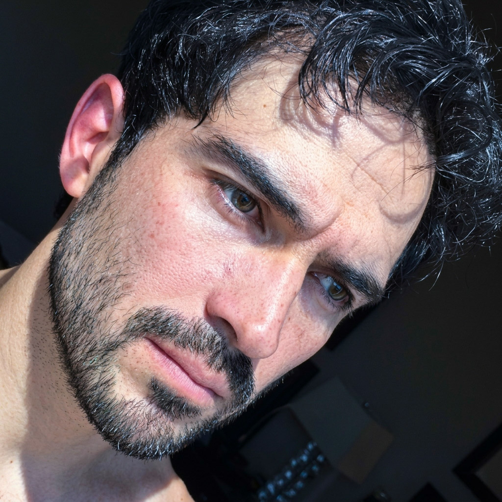 𝒞𝒶𝓂ℯ𝓇ℴ𝓃 𝒞ℴ𝓁𝓊𝒸𝒸𝒾☆ tweet media