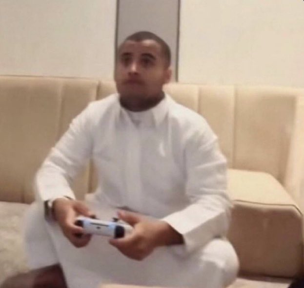 only gst tweet media