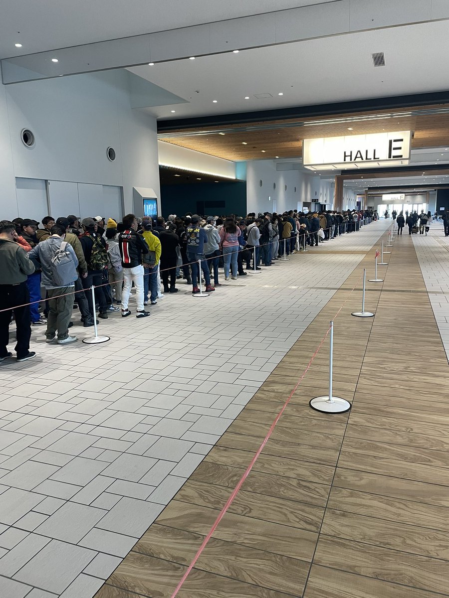 shippo_ya's tweet image. ちなみに今日は大行列！

#名古屋モーターサイクルショー
#MaxFritz
#MaxfritzNAGOYA
#マックスフリッツ
#マックスフリッツ名古屋