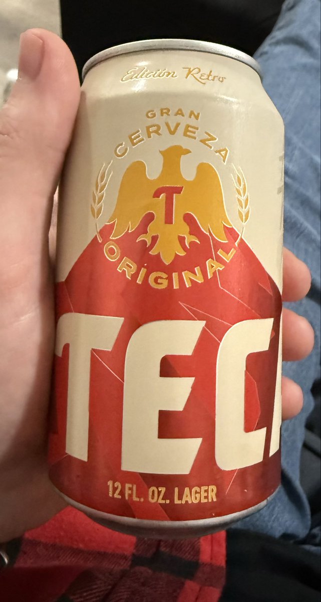 -196 is delicious and way too easy to drink. Tecate for the rest of the evening. 🇲🇽
