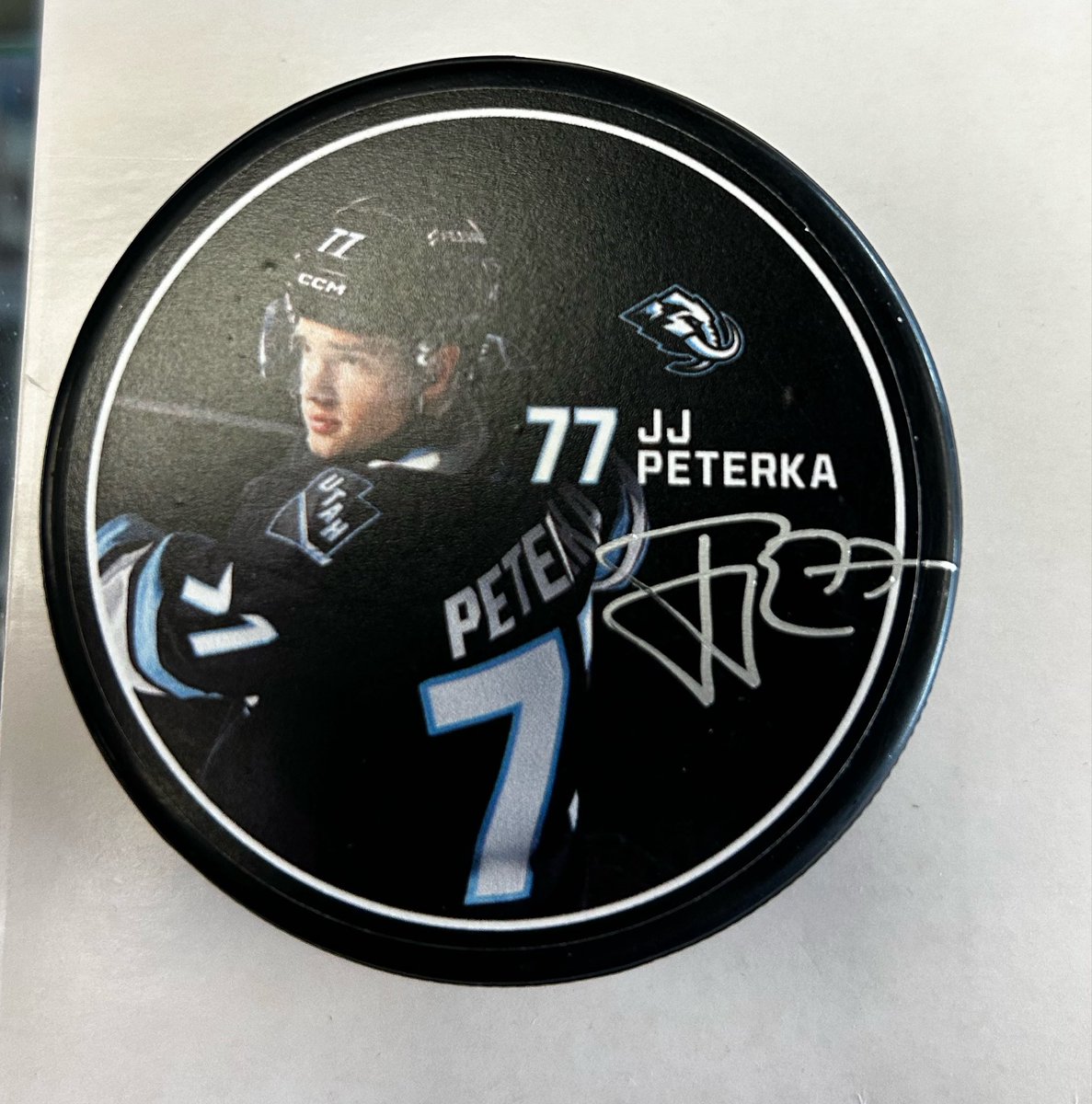 x - sophie tweet media