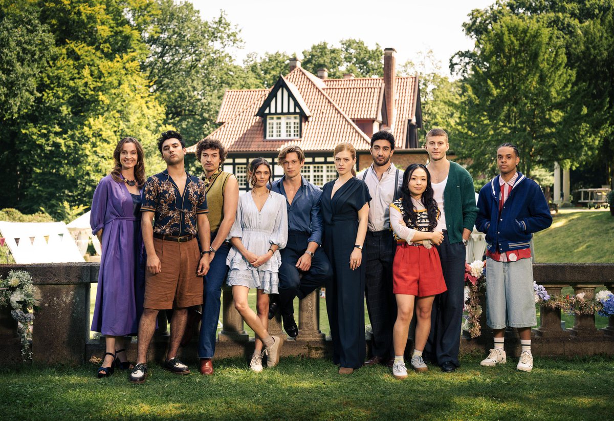 sararipple's tweet image. Perfect casting with the entire cast of #MaxtonHall