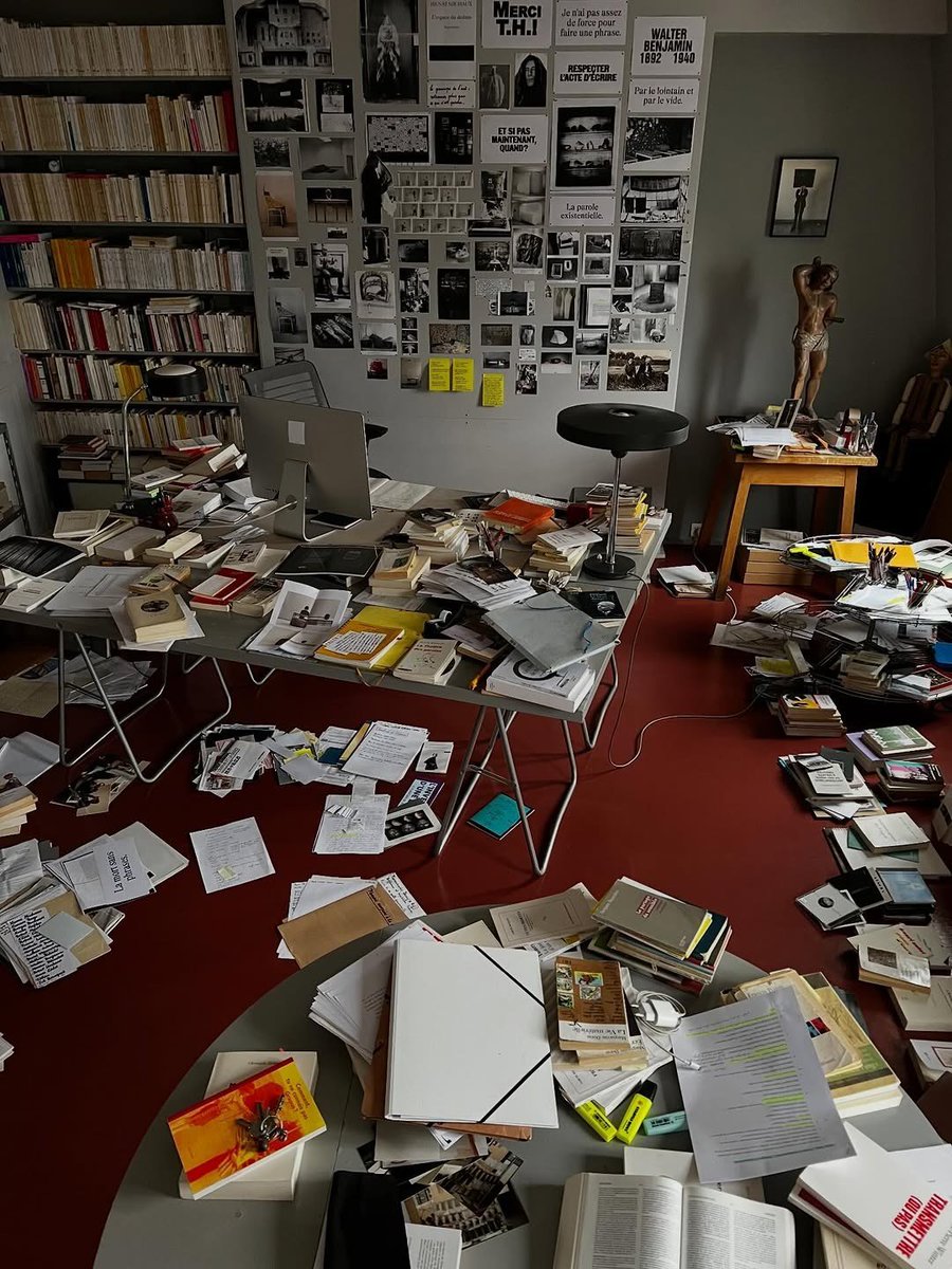 gormankind's tweet image. I saw a company describe their office as more of a workshop than a gallery and realized it captures exactly what I want

more creative chaos, corporate slop be damned