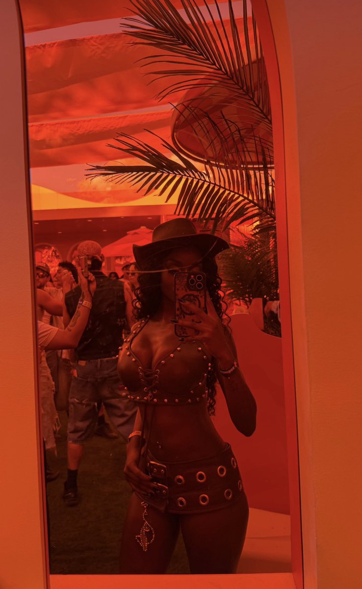 Olandria Base tweet media