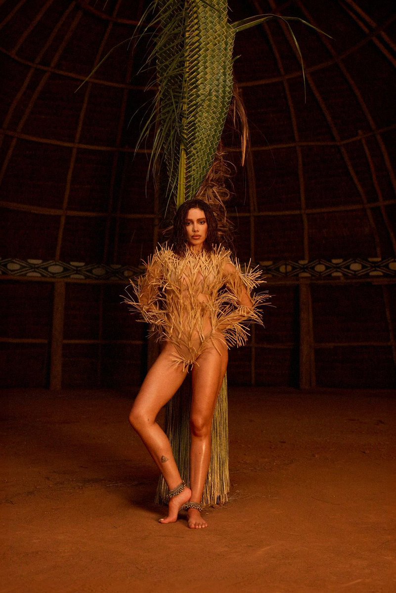 Track Anitta tweet media