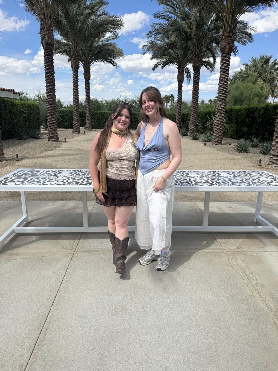 sara MET SABRINA 💋 tweet media