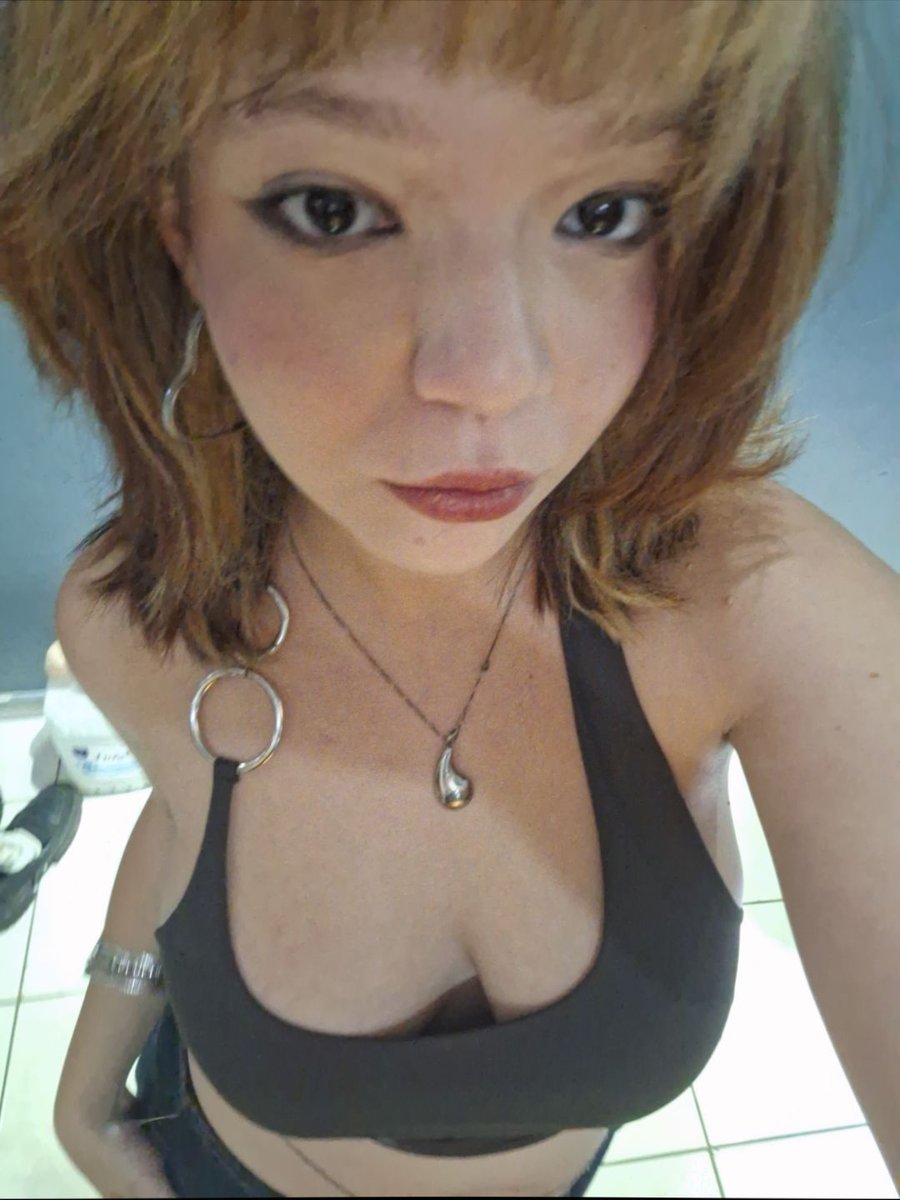 lana 拉娜 tweet media