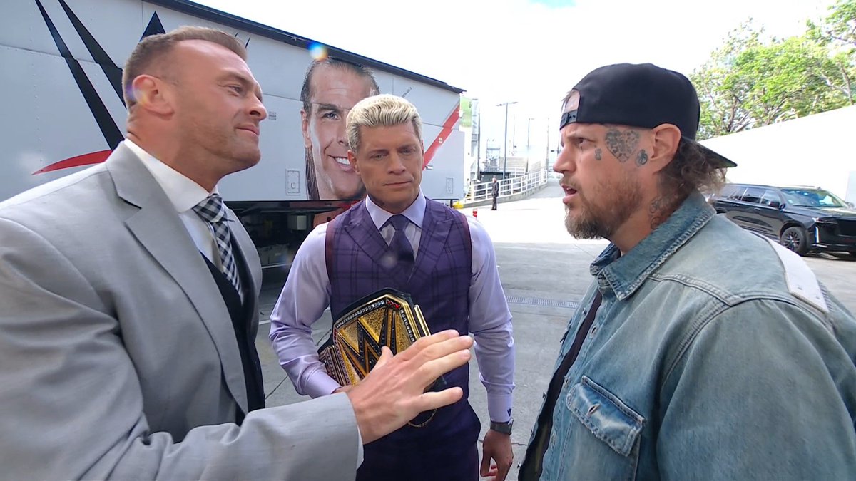 WrestleTalk tweet media