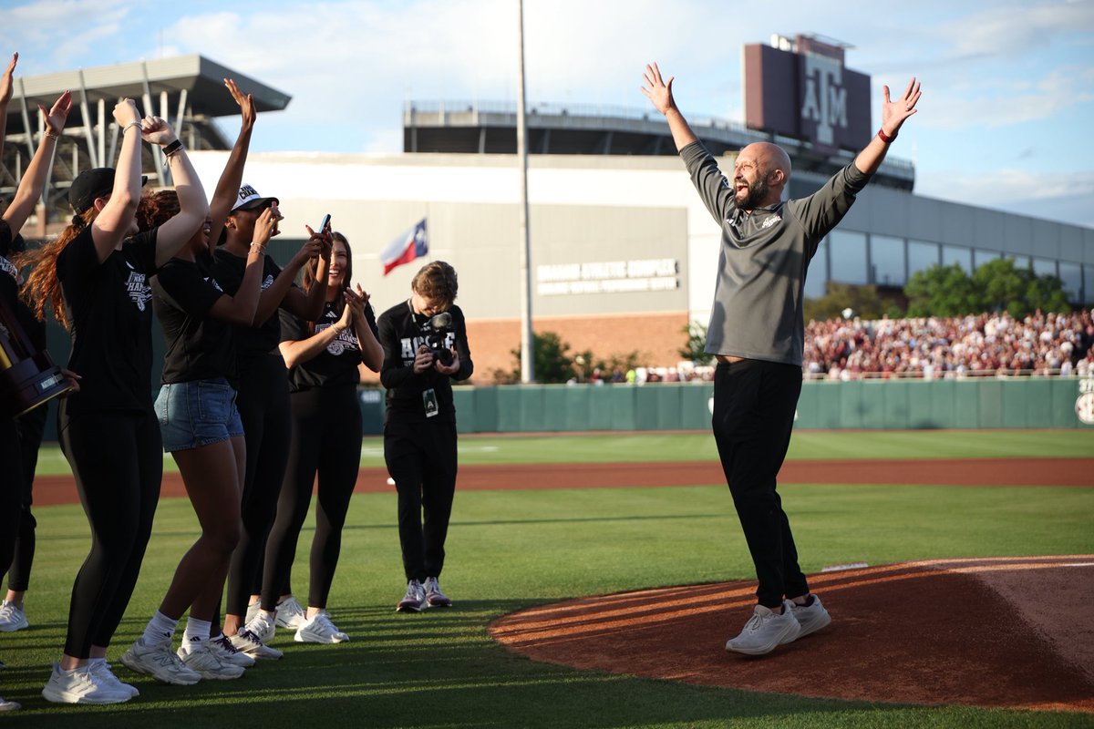 Texas A&M Volleyball tweet media