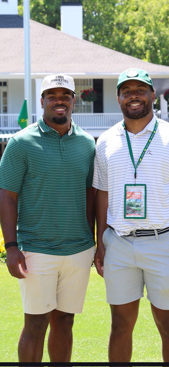 higginized's tweet photo. "Hawkeyes" At Masters!! @CoachSWallace ! Jay Higgins and Nick Jackson! Beyond College friends! Hawk Hawk Hawk!!! #Higginized https://t.co/1k0hlYP7Ce