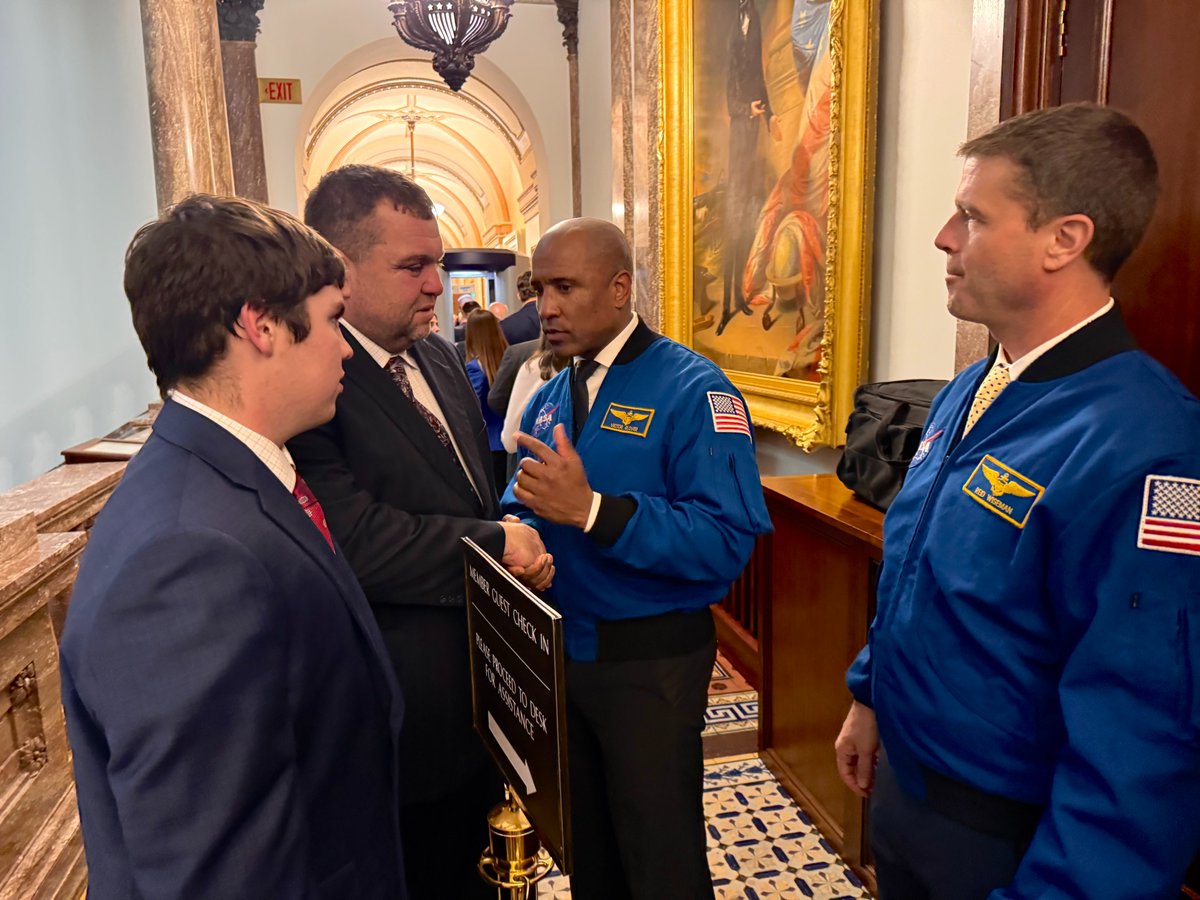 Congressman Don Davis tweet media