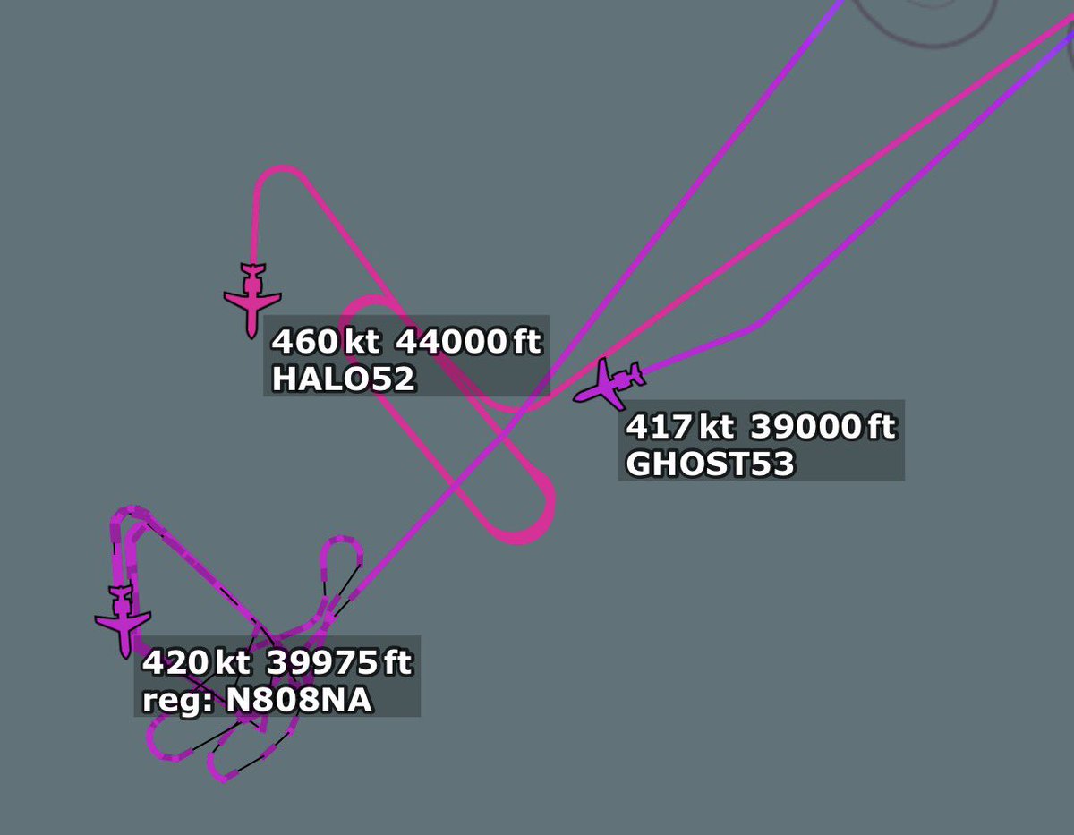 ArmchairAdml's tweet image. #NASA National Aeronautics and Space Administration / #USNavy United States Navy

Gulfstream (Various) 3x
#AE0698 165153 - GHOST 53
#A70789 N552HA - HALO 52
#AB00C2 N808NA - NASA 808

Two NASA and one US Navy Gulfstream jets are currently orbiting off the West Coast of the United