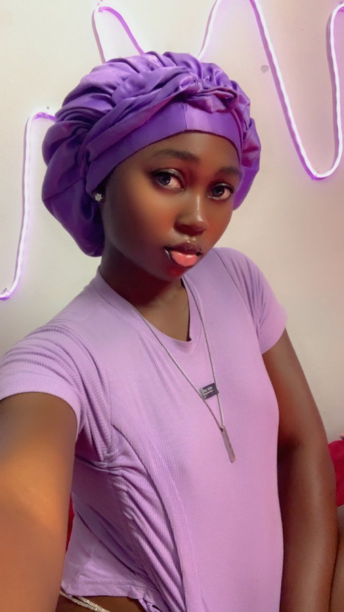 Efyiatandoh 💜 tweet media