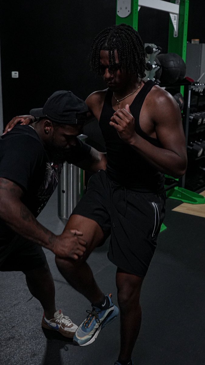 Camwomak's tweet image. “Great preparation leads to greater performance.” #hardworkpaysoff 

@SunilSportsNews @LevidiotisBryce @StephenGarcia @H2_Recruiting @MrViny123 @CoachJoeNieves @CoachChrisSmith @CoachMcFatten @CoachGomes24 @CoachCollinsCj @CoachWTrenchMob @N3XTrecruiting