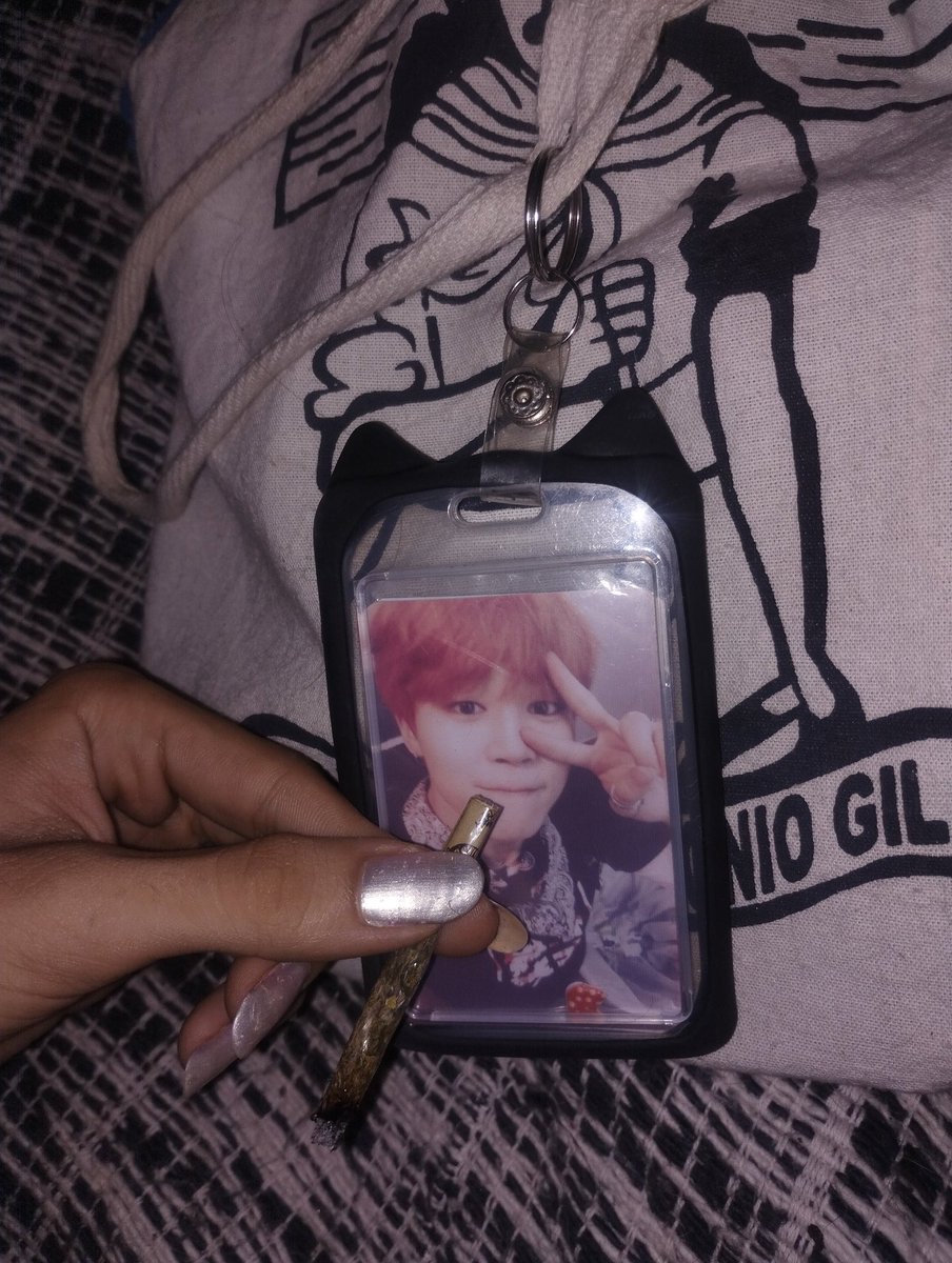 emma 23/10 tweet media