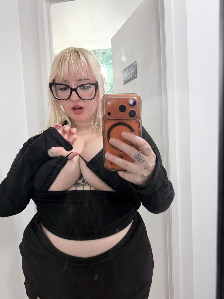 Hailey brown tweet media