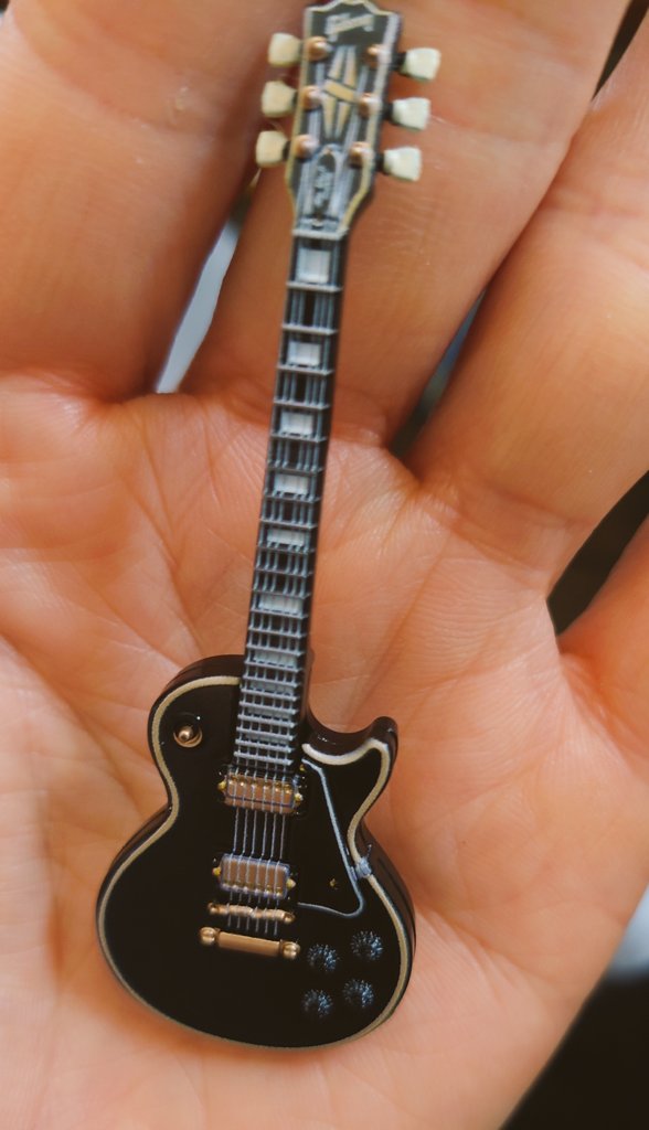 ツージー tweet media