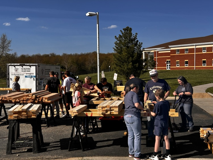 Christiansburg Middle School tweet media