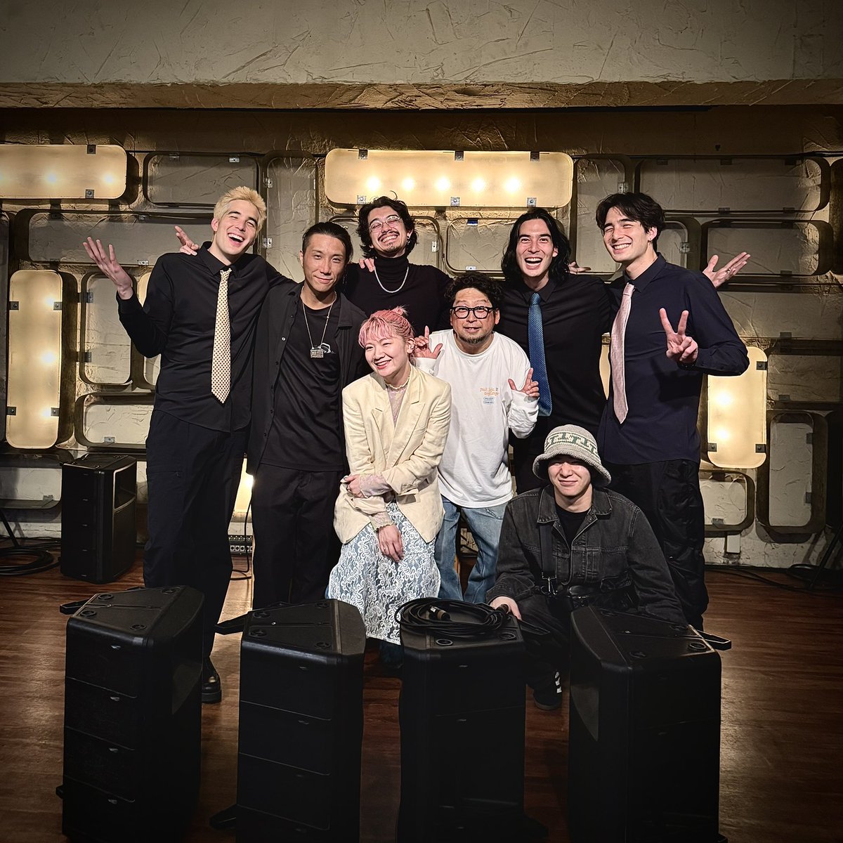 iwasakiyuuki's tweet photo. NEMNE × TRiiiPSS
4.10(金)三軒茶屋 Grapefruit Moon

ご来場の皆さん、ありがとうございます。

かっこいい2組との出逢い、この場に呼んでくれて心から感謝です。

活動再開の場、チャレンジと刺激に溢れた楽しい夜だった。

配信アーカイブ＊4.17迄＊
https://t.co/7ovB3y3jMv https://t.co/tfQSv9H7tI